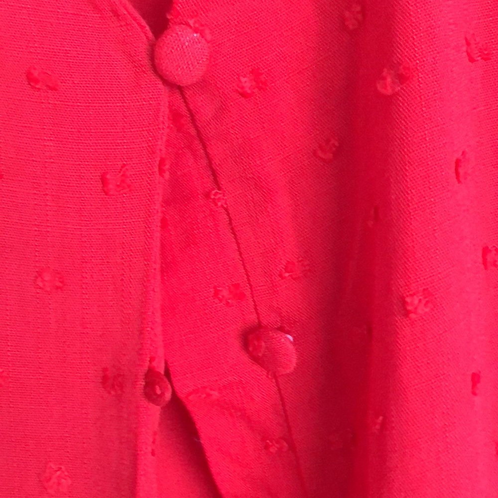 Red blouse - Picture 5 of 7
